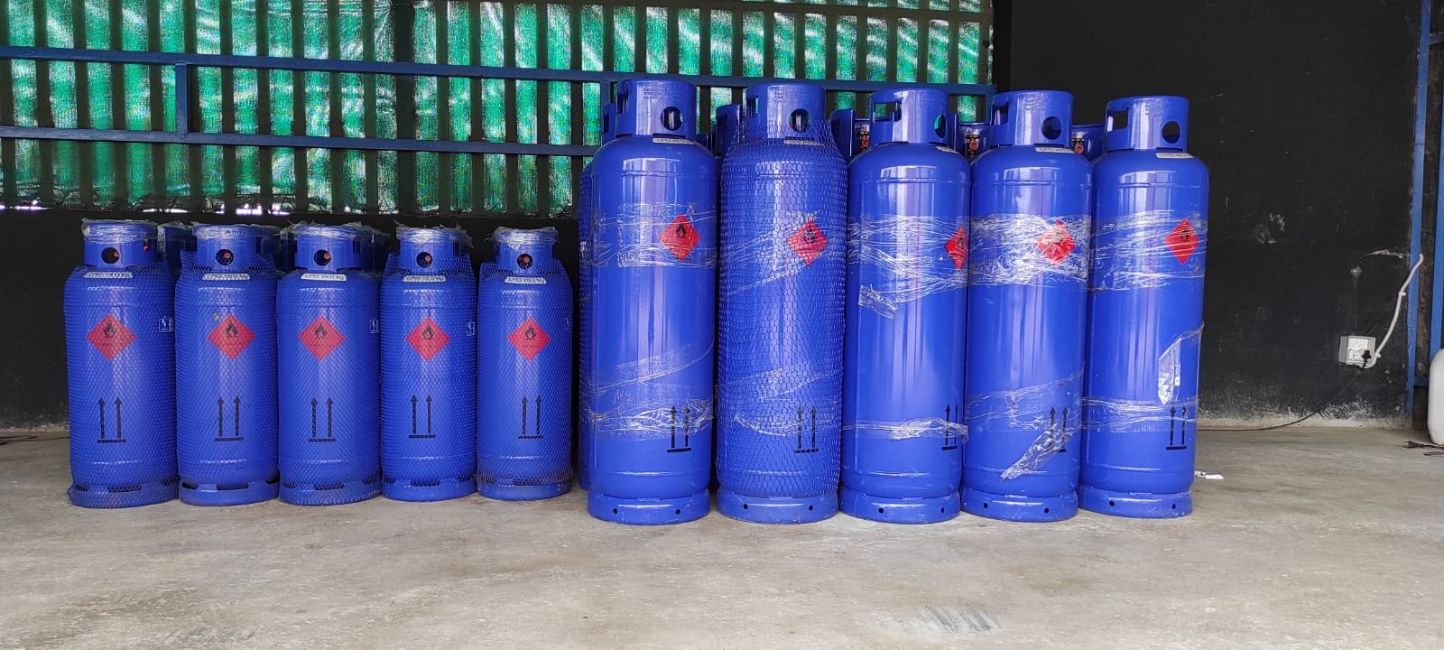 Different LPG cylinder sizes lined up